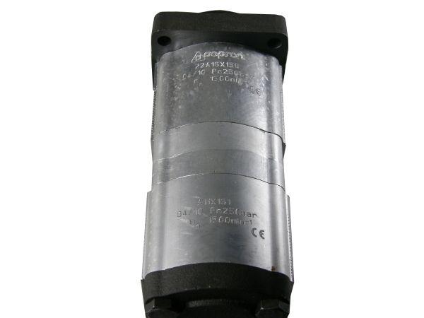 RM-3774612M91004.jpg